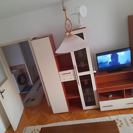 Apartman Bulevar Stupine Tuzla Exteriör bild