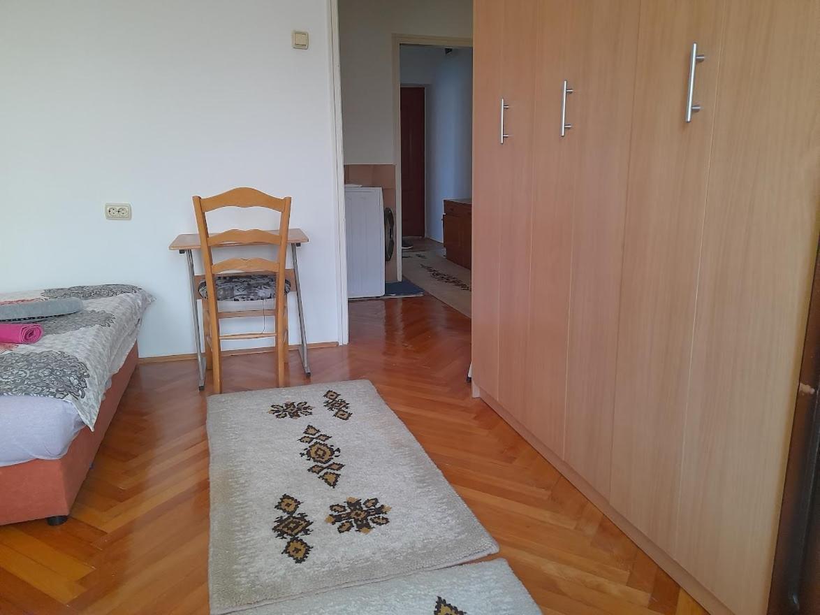 Apartman Bulevar Stupine Tuzla Exteriör bild
