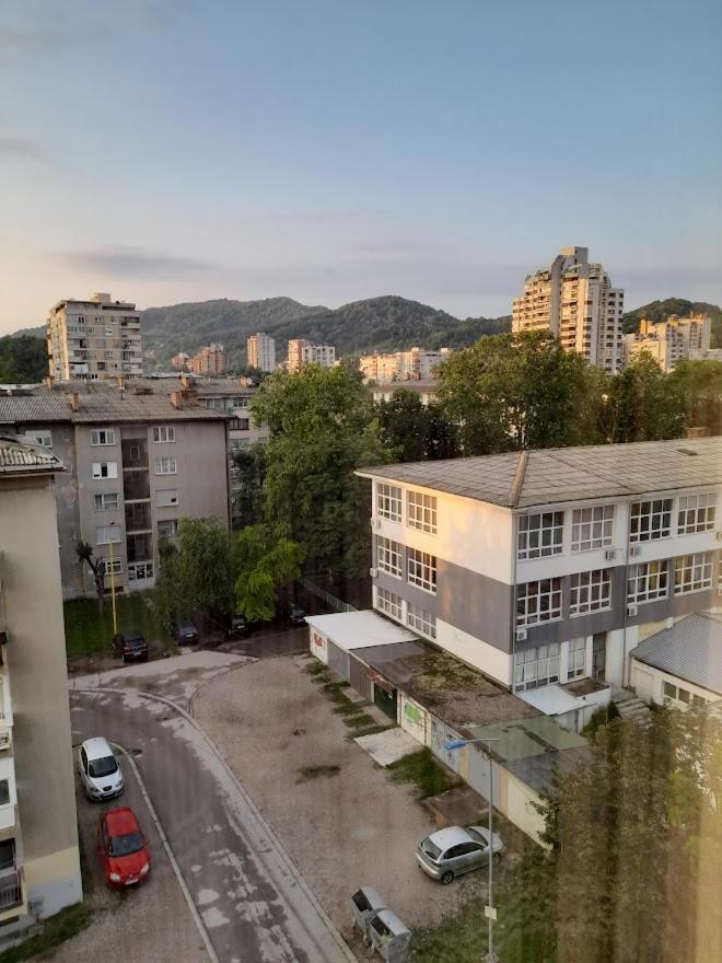 Apartman Bulevar Stupine Tuzla Exteriör bild