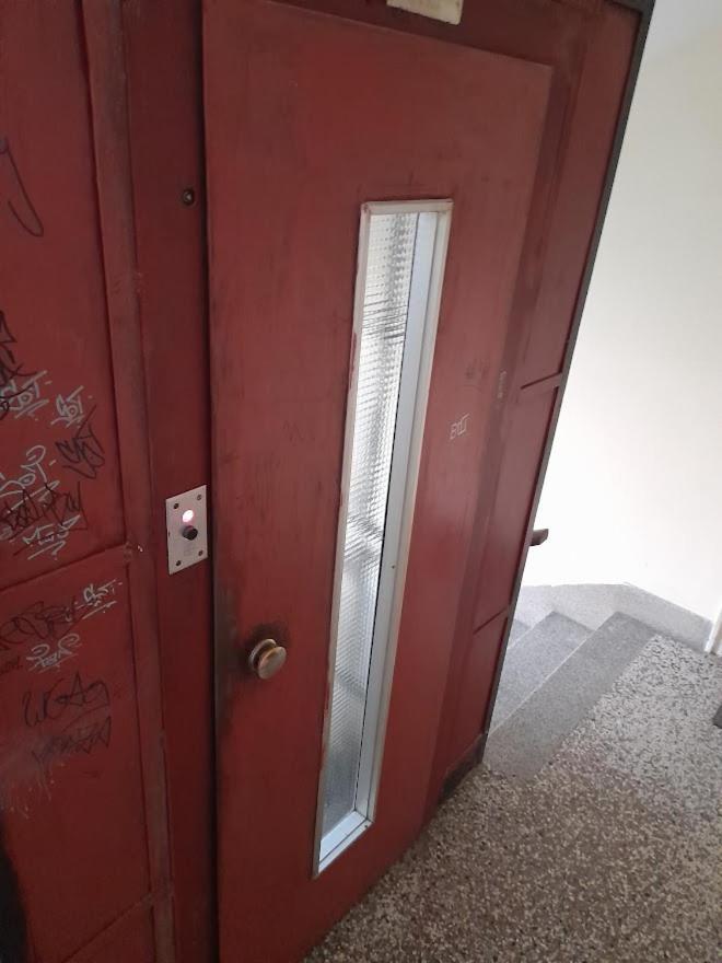Apartman Bulevar Stupine Tuzla Exteriör bild